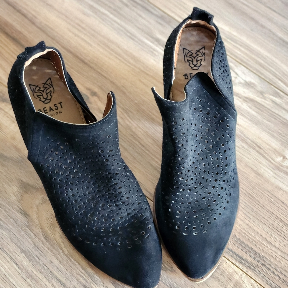 Fashion Beast Black Booties size 7.5